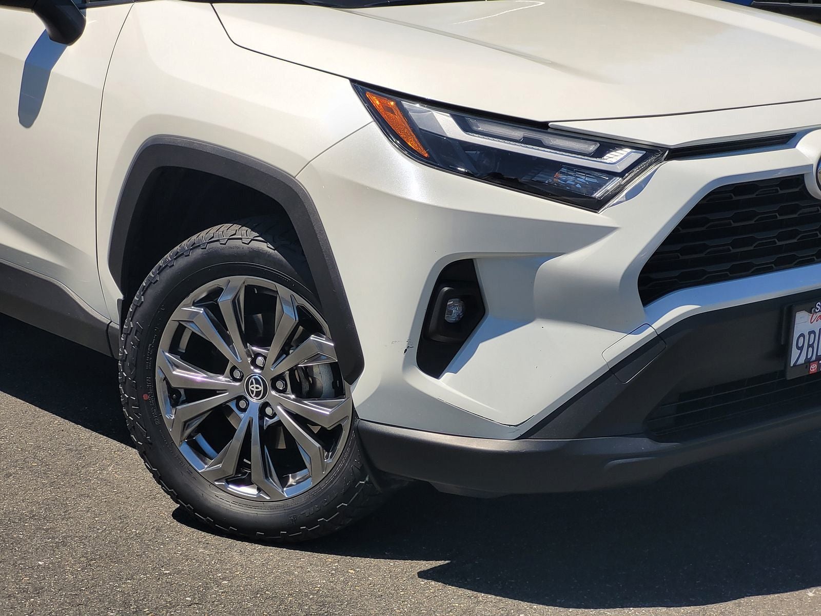 2022 Toyota RAV4 Hybrid XLE Premium