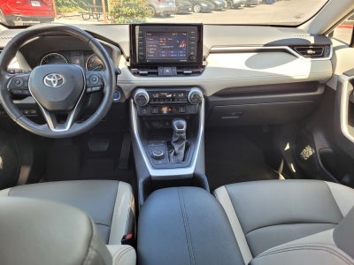 2022 Toyota RAV4 Hybrid XLE Premium