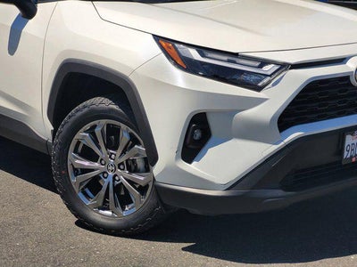 2022 Toyota RAV4 Hybrid XLE Premium