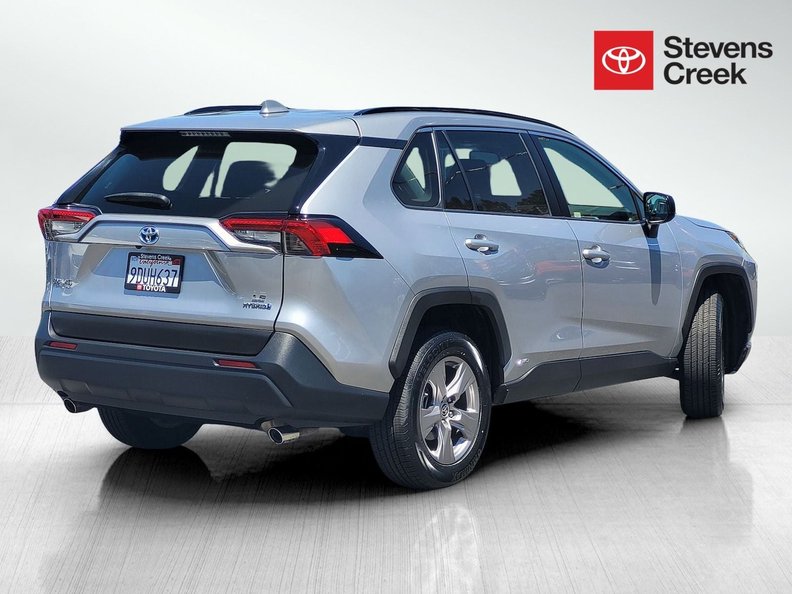 2022 Toyota RAV4 Hybrid LE