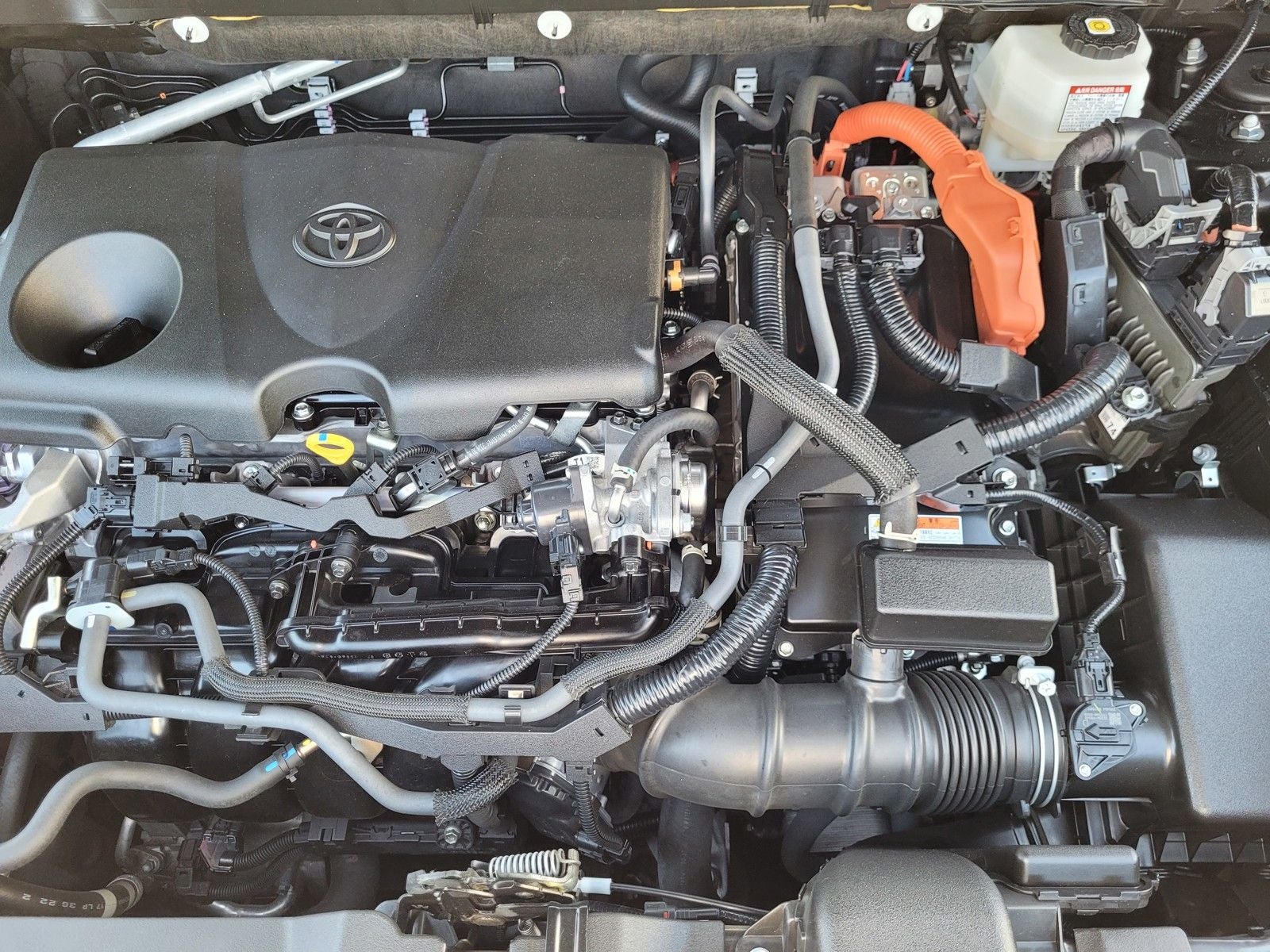 2023 Toyota RAV4 Hybrid LE