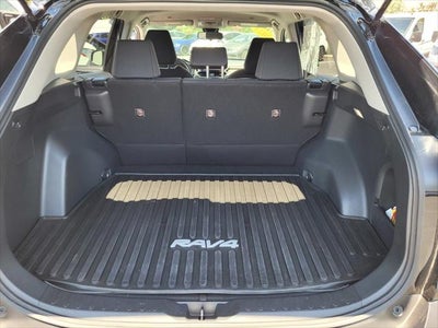 2023 Toyota RAV4 Hybrid LE