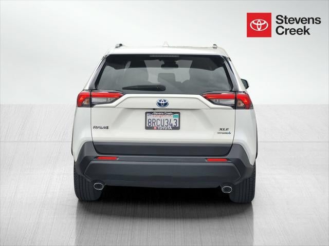 2020 Toyota RAV4 Hybrid XLE