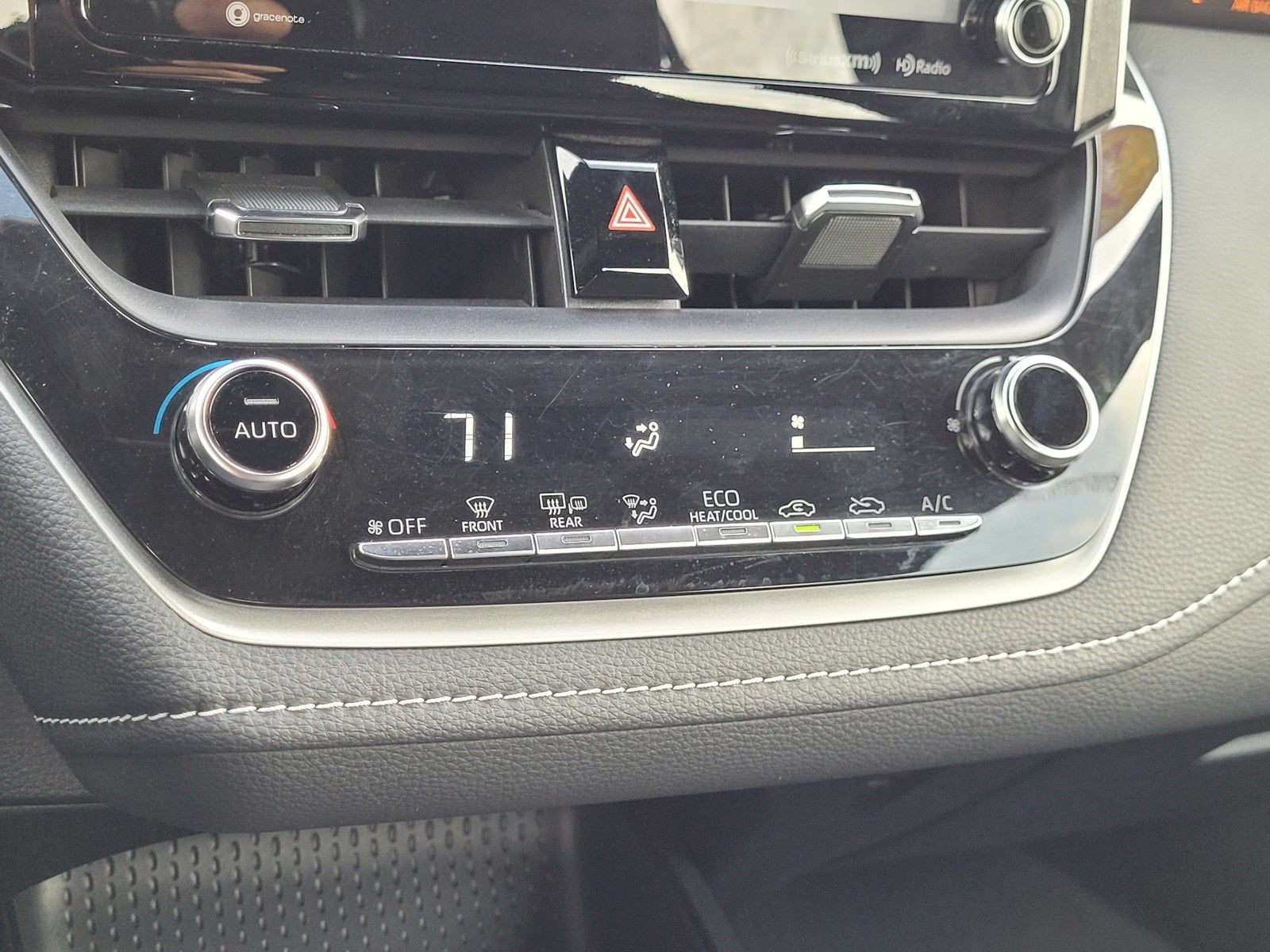 2020 Toyota Corolla Hatchback SE