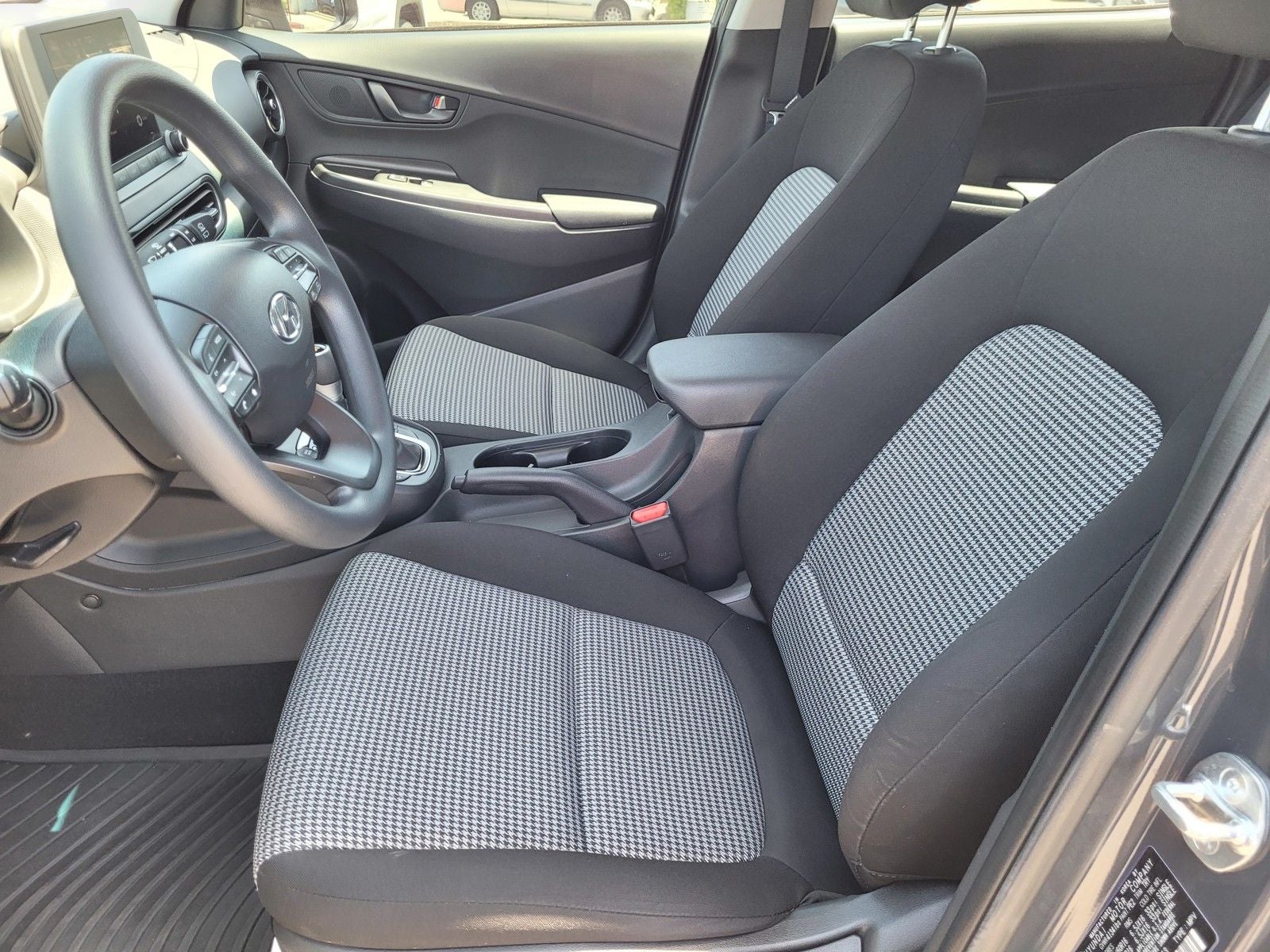 2023 Hyundai Kona SE