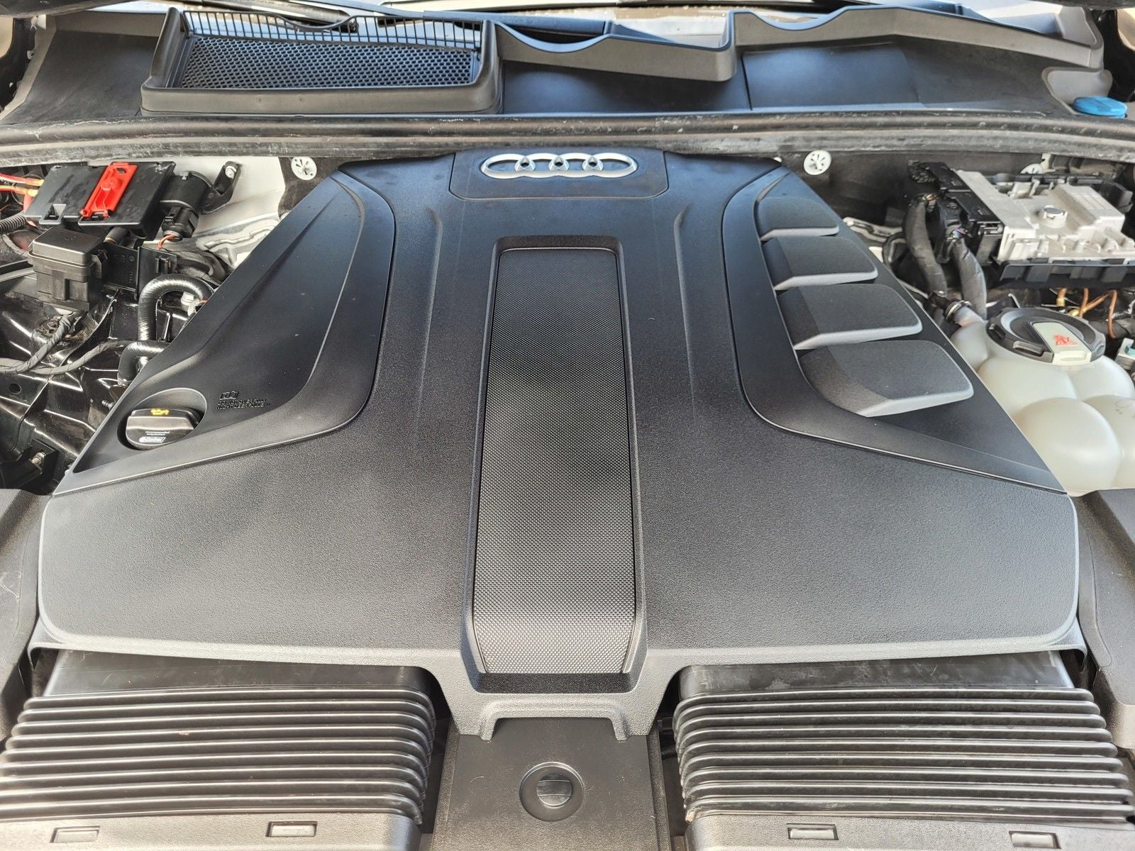 2019 Audi Q7 45 Premium Plus quattro