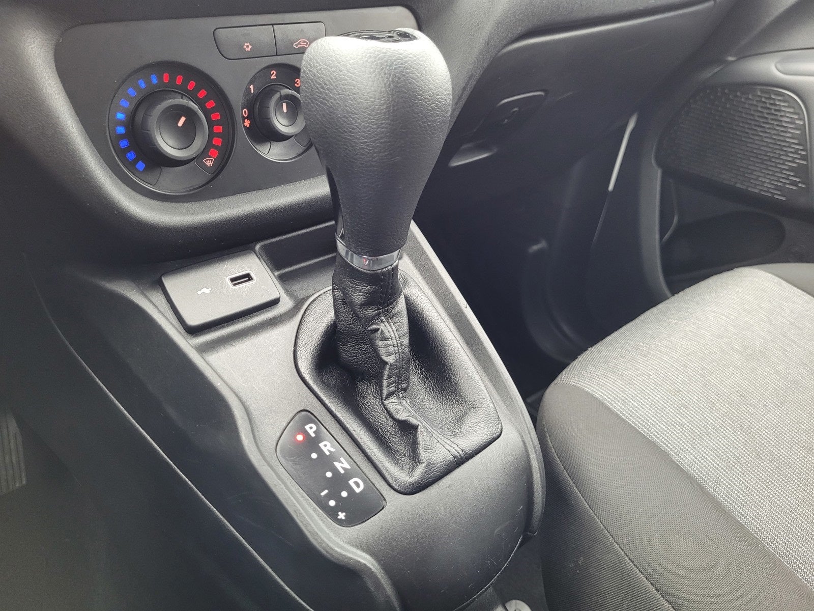 2022 RAM ProMaster City Base